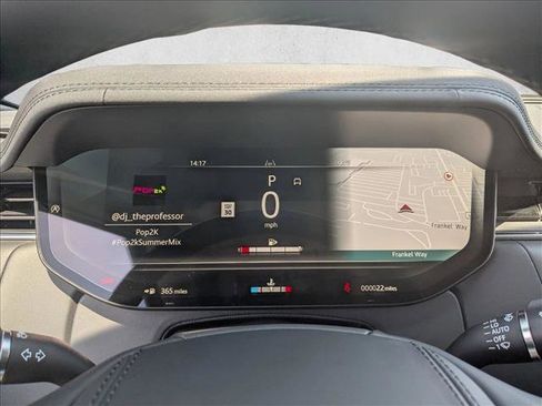 New 2025 Land Rover Range Rover SE image 11