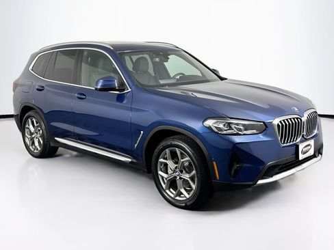 Used 2024 BMW X3 xDrive30i AWD/4WD image 2