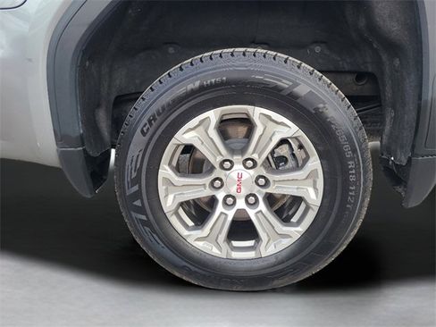 Used 2024 GMC Sierra 1500 SLT image 11