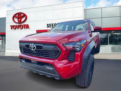 Used 2024 Toyota Tacoma image 6