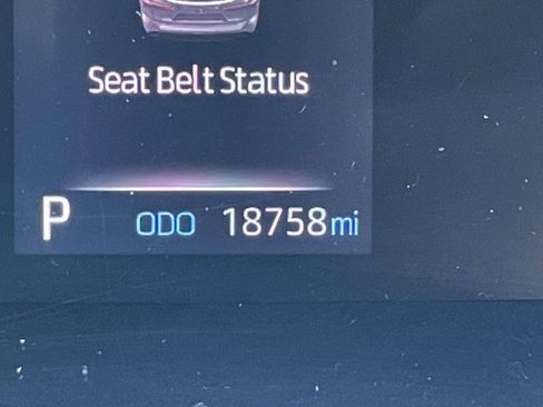 Used 2020 Toyota Highlander LE image 26