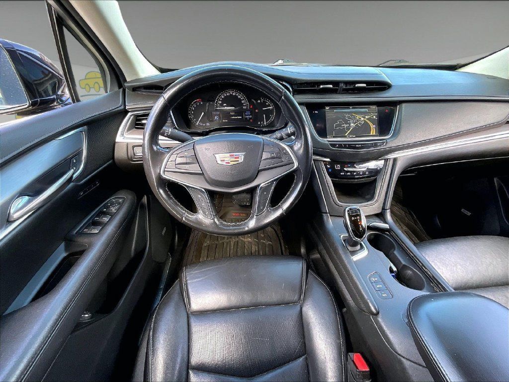 Used 2018 Cadillac XT5 Premium Luxury AWD/4WD image 16