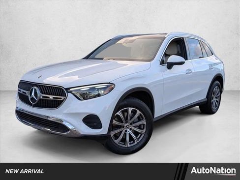 Certified 2024 Mercedes-Benz GLC 300 image 1