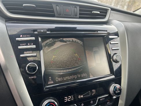 Used 2020 Nissan Murano SL image 16