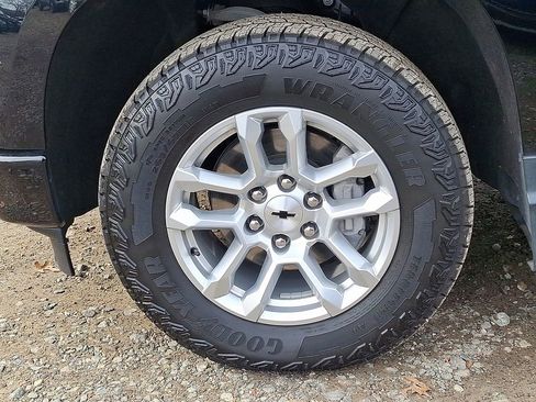 Used 2023 Chevrolet Silverado 1500 RST w/ Z71 Off-Road Package image 32