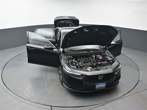 Used 2023 Honda Accord EX image 48