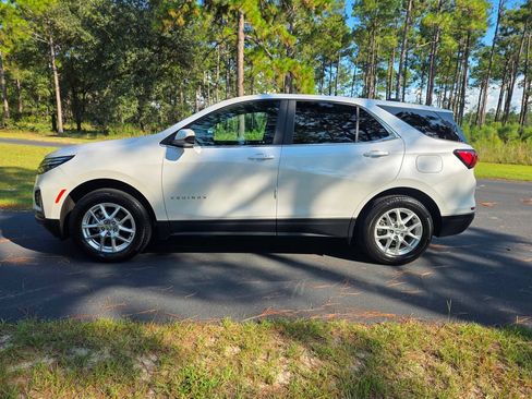 Used 2022 Chevrolet Equinox LT AWD/4WD image 2