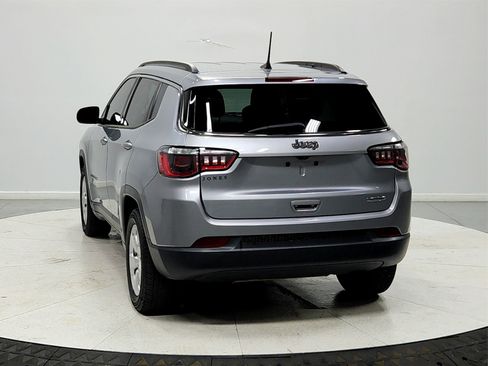 Used 2018 Jeep Compass Latitude w/ Popular Equipment Group image 7