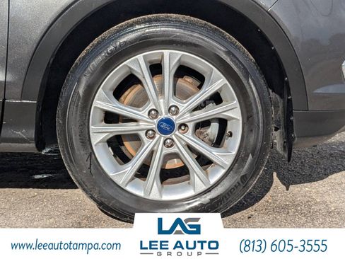 Used 2017 Ford Escape SE image 8