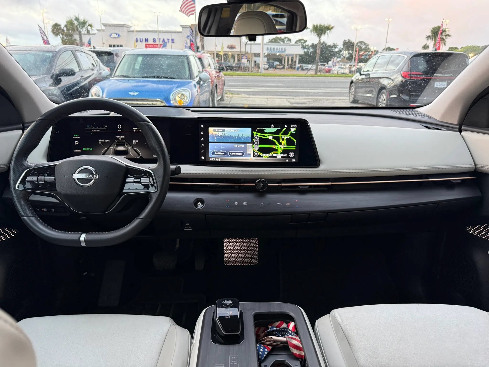 Used 2024 Nissan Ariya FWD image 10