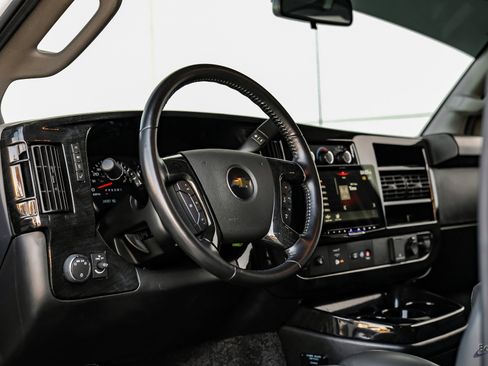 Used 2023 Chevrolet Express 2500 image 43