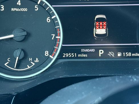 Used 2022 Nissan Pathfinder SV image 30