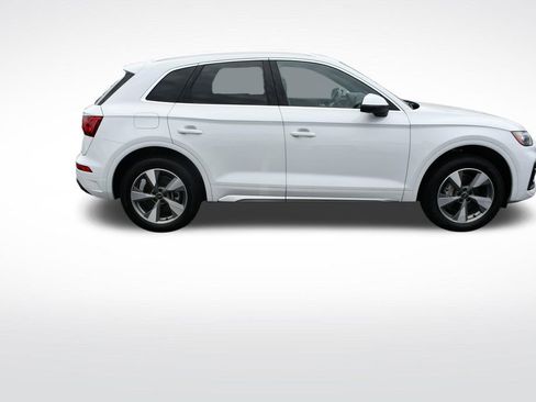 Certified 2023 Audi Q5 Premium w/ Premium Plus Package AWD/4WD image 9