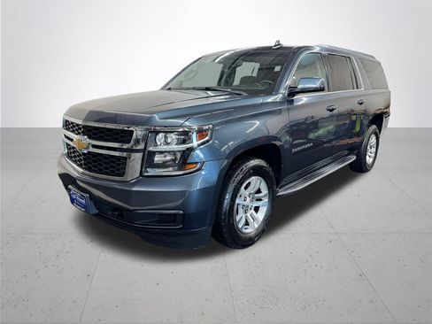Used 2019 Chevrolet Suburban LT AWD/4WD image 2