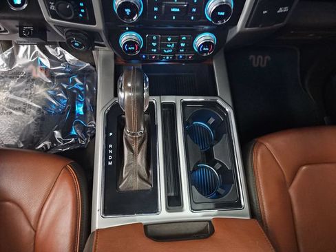 Used 2018 Ford F150 King Ranch w/ Equipment Group 601A Luxury AWD/4WD image 22