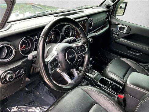 Used 2022 Jeep Gladiator Overland w/ Popular Equipment Package AWD/4WD image 14