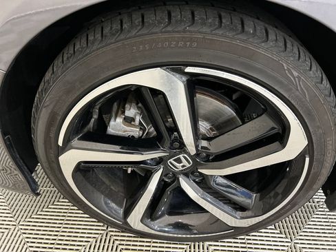 Used 2019 Honda Accord Sport image 9