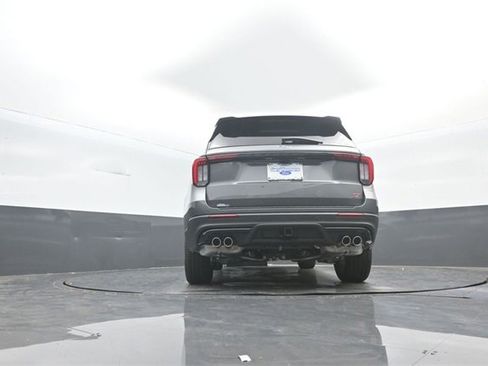 New 2026 Ford Explorer ST image 31