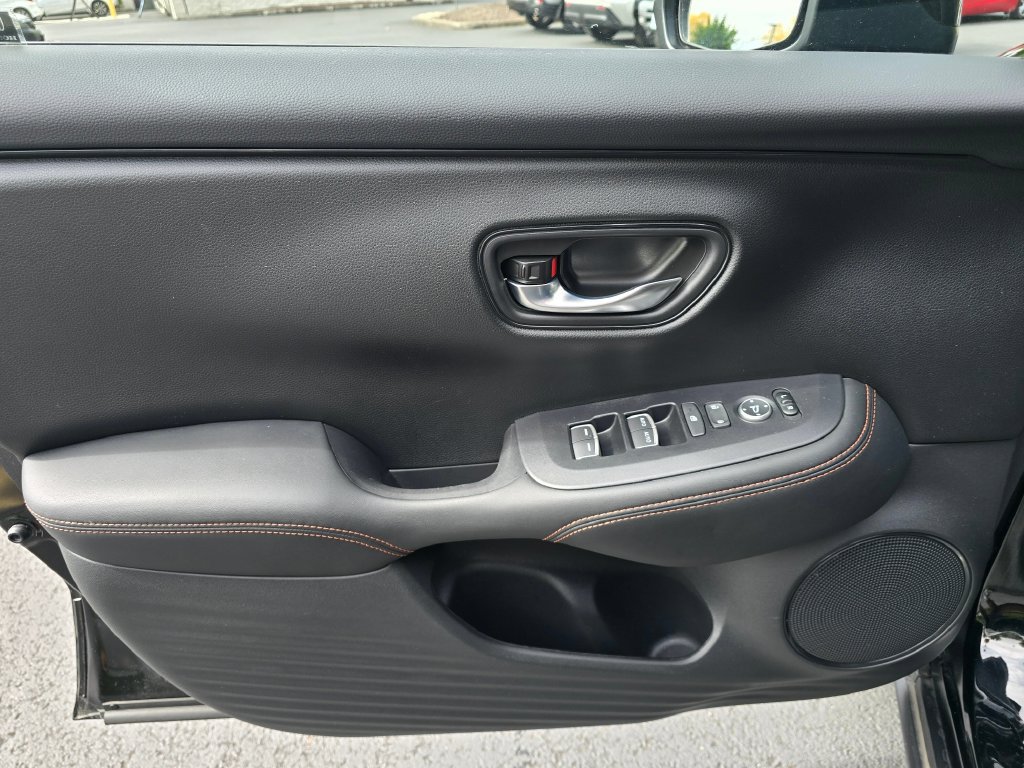 Certified 2025 Honda HR-V Sport image 10