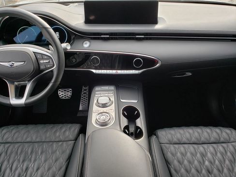 Used 2023 Genesis GV70 3.5T Sport w/ Sport Prestige Package image 13