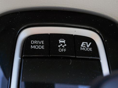Certified 2024 Toyota Corolla LE FWD image 38