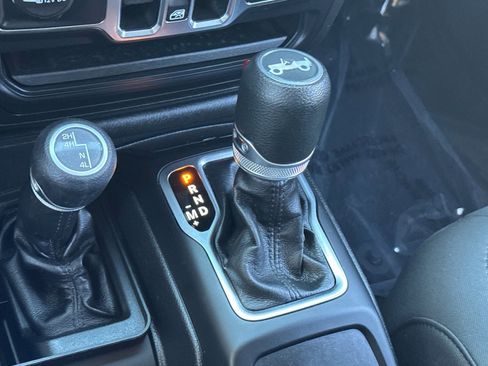 Used 2019 Jeep Wrangler Unlimited Sport S image 19