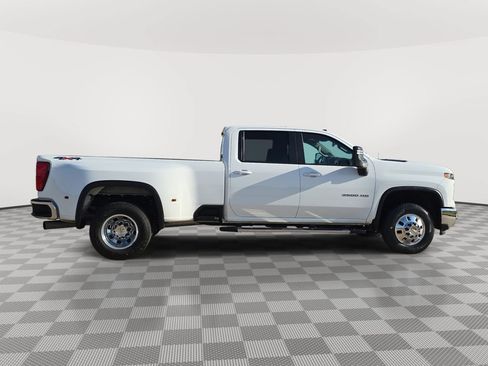 Used 2025 Chevrolet Silverado 3500 LT w/ Safety Package AWD/4WD image 8