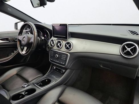 Used 2017 Mercedes-Benz GLA 250 4MATIC image 22