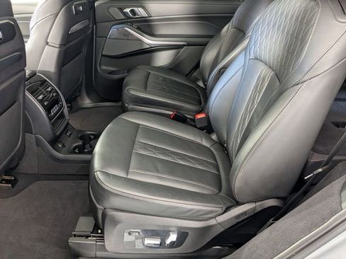 Used 2024 BMW X7 xDrive40i w/ M Sport Package image 29