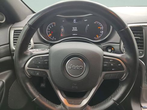 Certified 2021 Jeep Grand Cherokee Laredo image 11