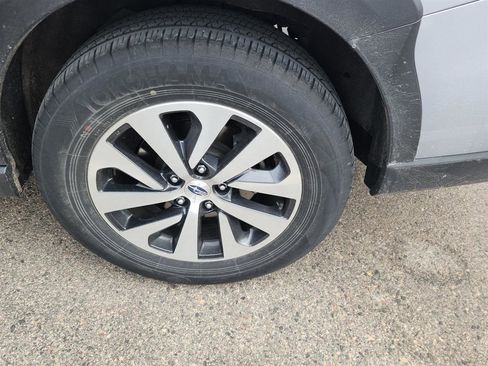 Used 2023 Subaru Outback Premium image 13