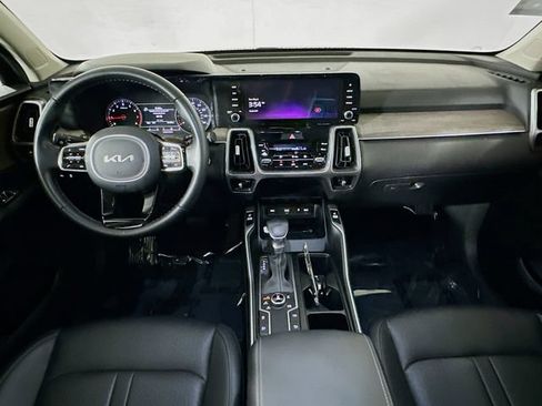 Used 2023 Kia Sorento S w/ Panoramic Sunroof Package AWD/4WD image 27