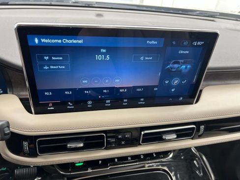 Used 2023 Lincoln Nautilus Reserve AWD/4WD image 18