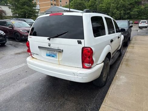 Used 2006 Dodge Durango SLT AWD/4WD image 2