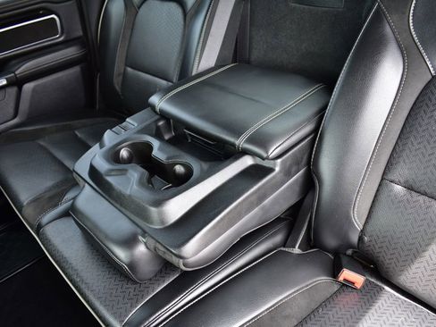 Used 2019 RAM 1500 Laramie AWD/4WD image 29