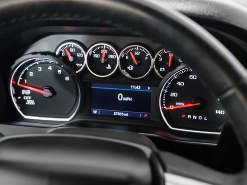 Used 2022 Chevrolet Silverado 1500 LT RWD image 17