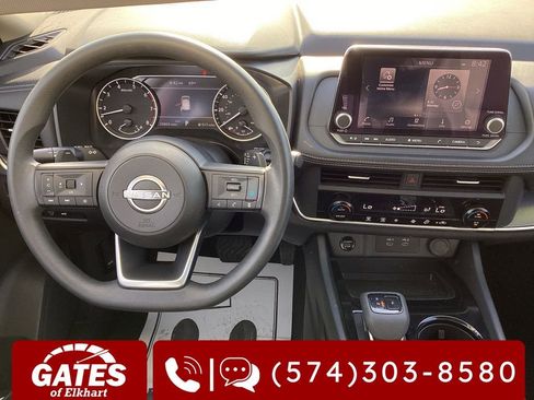 Used 2024 Nissan Rogue SV image 18