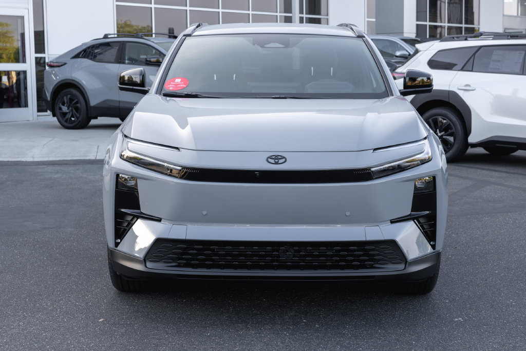New 2026 Toyota C-HR AWD/4WD image 2
