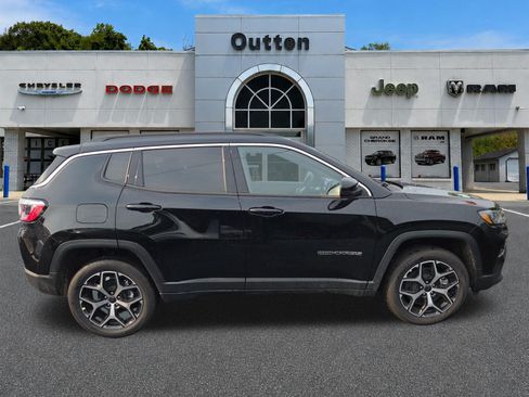 New 2026 Jeep Compass Limited w/ Sun, Sound & Navigation Group AWD/4WD image 2