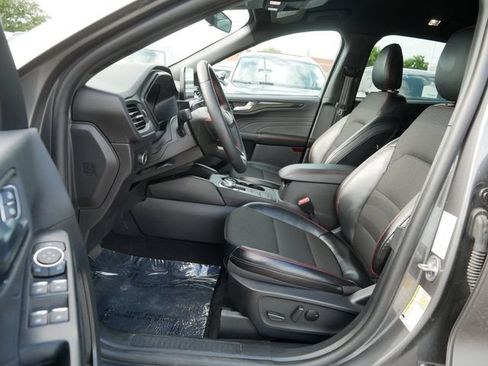 Used 2025 Ford Escape ST-Line AWD/4WD image 13