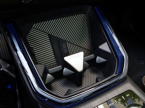 New 2025 BMW X3 xDrive30i w/ Convenience Package image 22