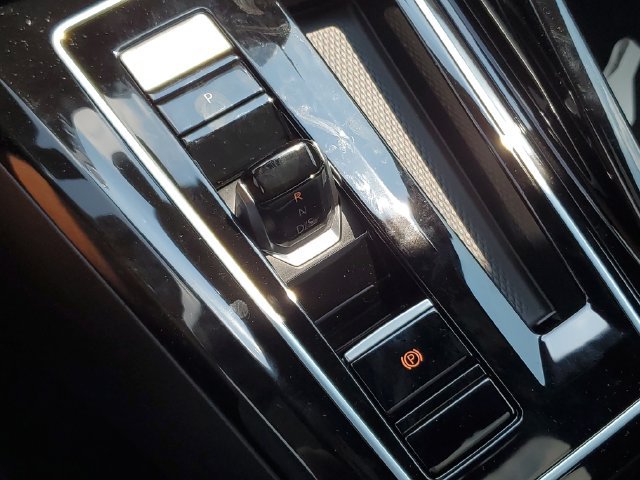 New 2026 Volkswagen GTI SE FWD image 28