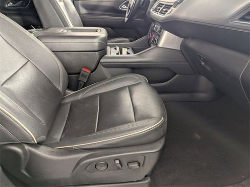 Certified 2023 Chevrolet Suburban Premier image 34