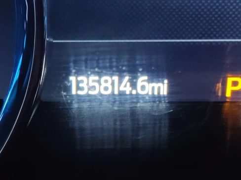Used 2022 Ford F250 Lariat w/ Lariat Value Package AWD/4WD image 22