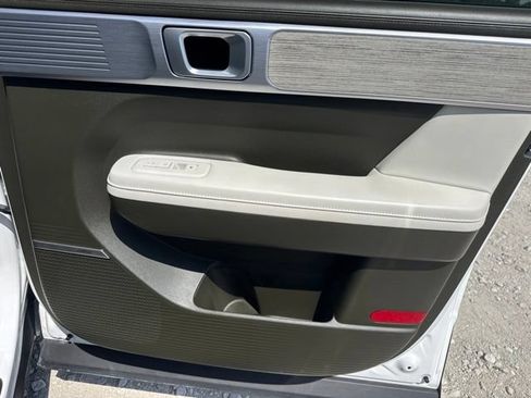 Used 2025 Hyundai Santa Fe Calligraphy FWD image 18