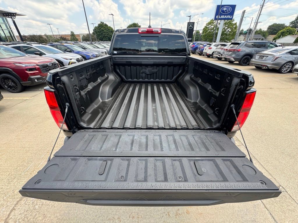 Used 2025 Chevrolet Colorado ZR2 AWD/4WD image 25