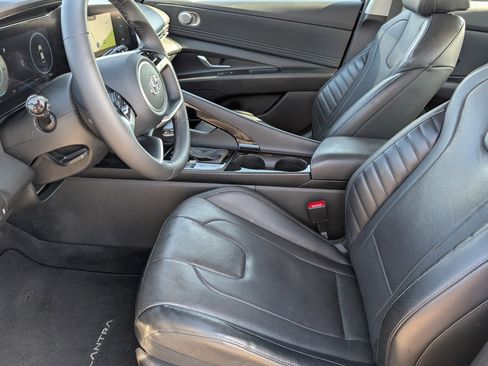 Used 2022 Hyundai Elantra Limited w/ Cargo Package FWD image 13