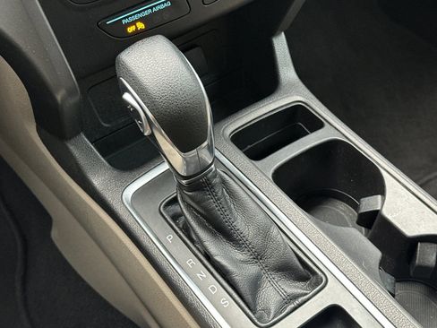 Used 2018 Ford Escape SE w/ SE Sync 3 Package image 23