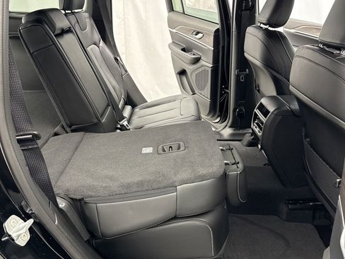 New 2025 Jeep Grand Cherokee Limited image 34