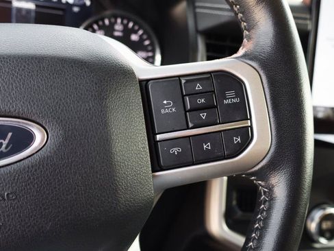 Used 2022 Ford Expedition XLT AWD/4WD image 25